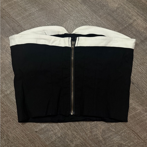 Maeve corset peekaboo top! - Picture 3 of 4